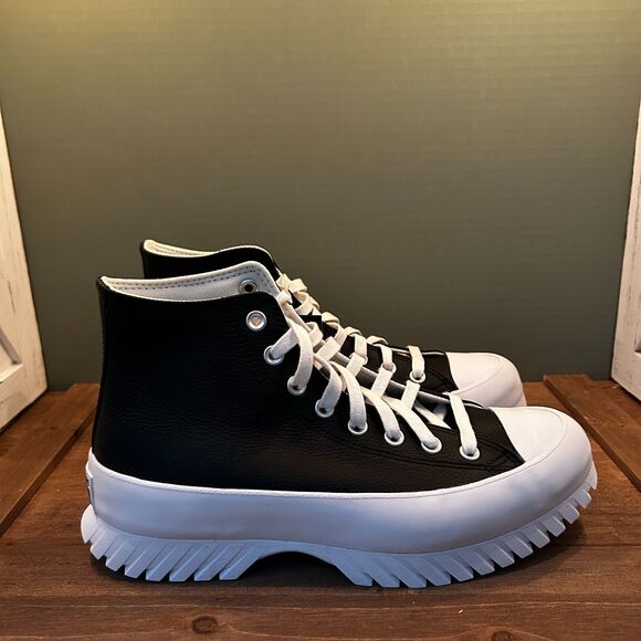 Chuck Taylor All Star Lugged 2.0 Leather High Top A03704C - Black - Picture 1 of 10